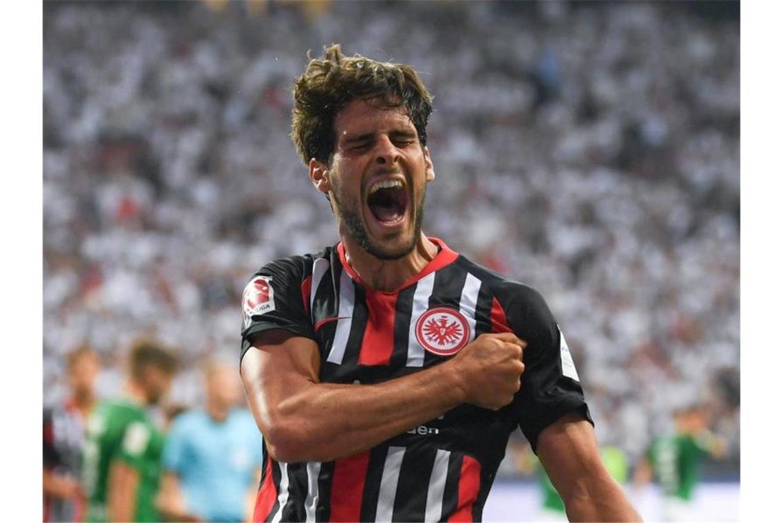 Eintracht Frankfurt im Soll - Vaduz nächste Europa-Hürde Runde, Rückspiel in der Commerzbank-Arena. Frankfurts Goncalo Paciencia jubelt nach seinem Tor zum 1:0. Foto: Arne Dedert