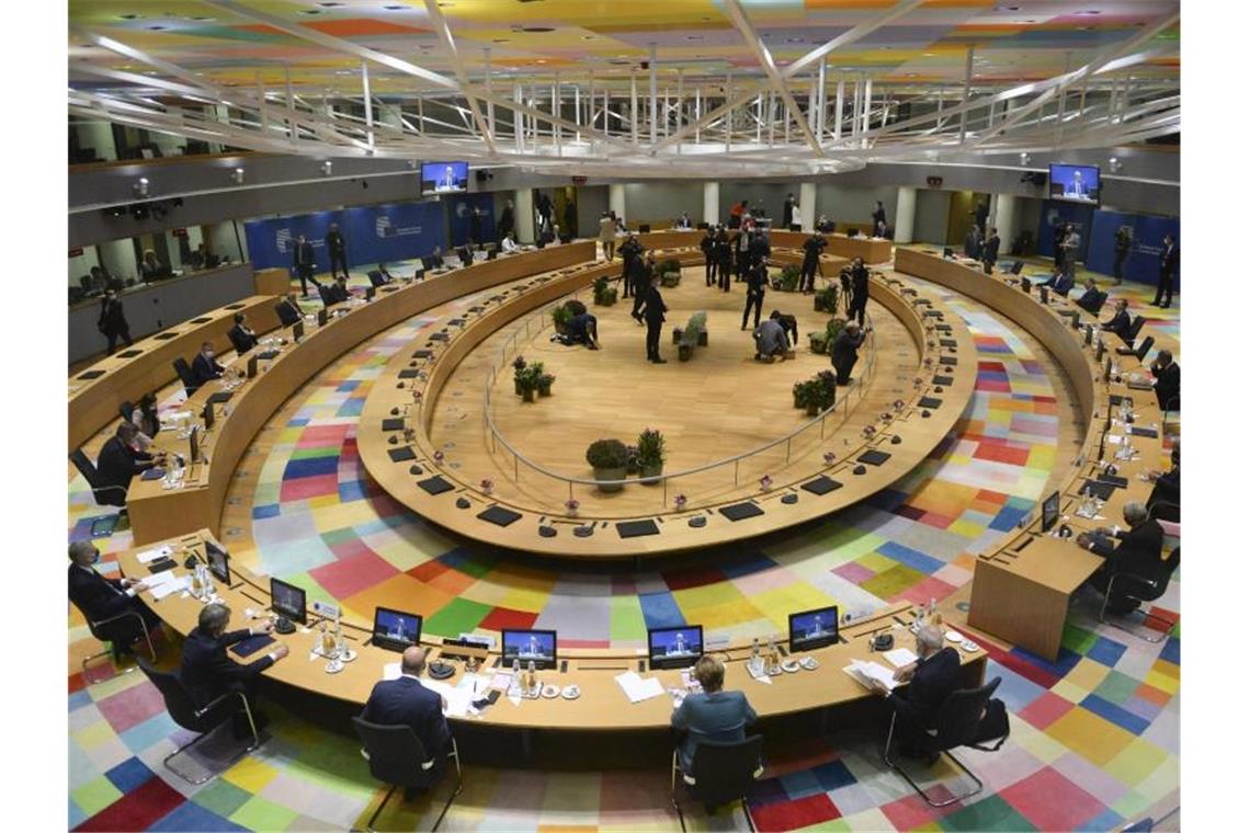 Rundtischgespräch beim EU-Gipfel in Brüssel. Foto: Johanna Geron/Reuters Pool via AP/dpa