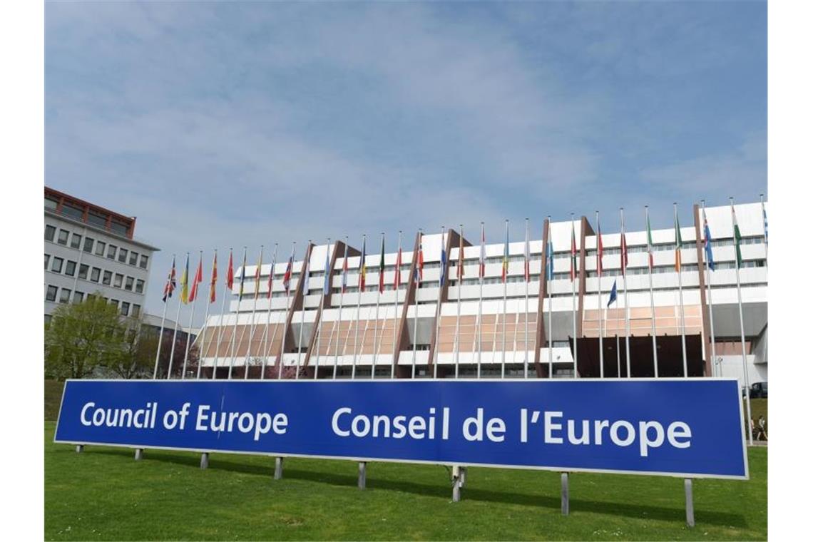 Russland darf im Europarat wieder abstimmen Russland erhält sein Stimmrecht in der Parlamentarischen Versammlung des Europarats in Sraßburg zurück. Foto: Rainer Jensen
