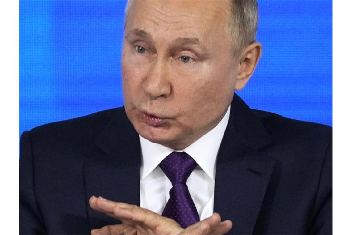 Russland Präsident Wladimir Putin während seiner jährlichen Pressekonferenz. Foto: Alexander Zemlianichenko/AP/dpa