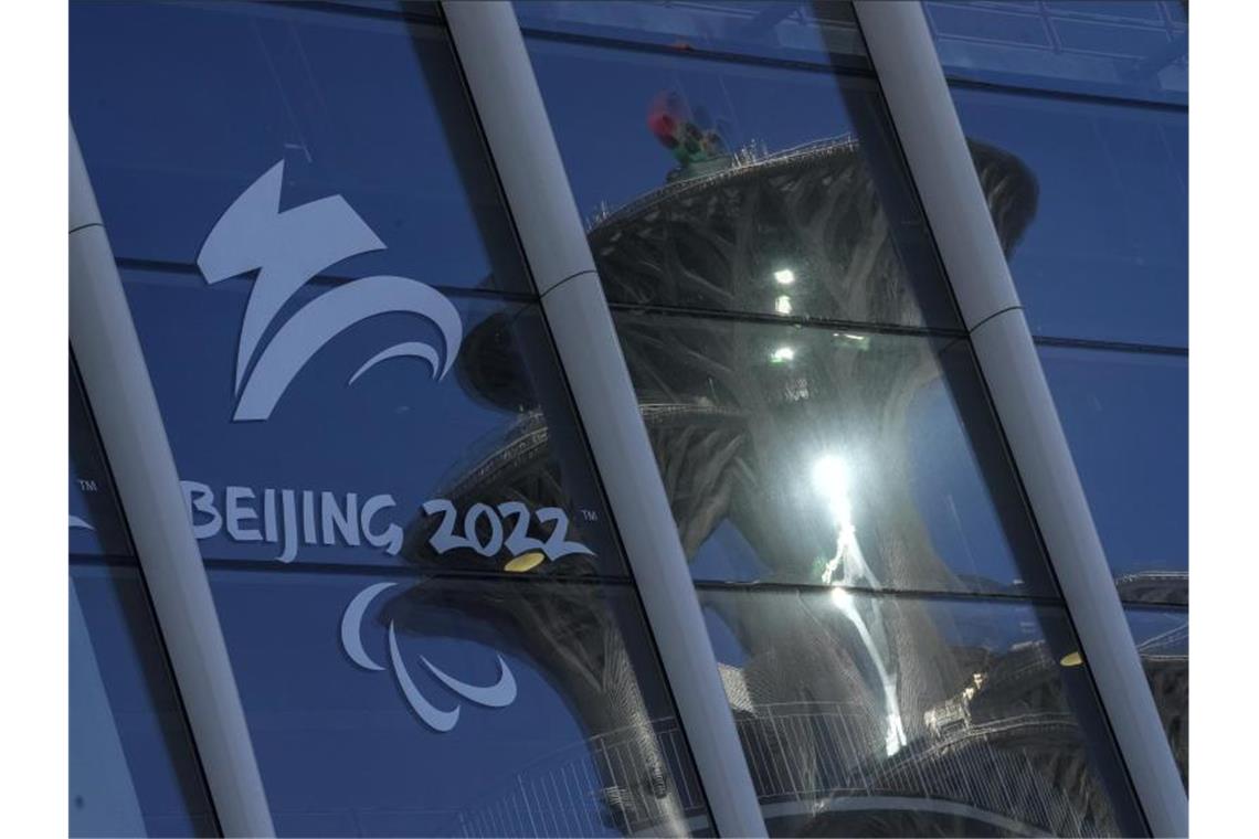 Schatten über den Paralympics: Putin, Pandemie und Peking Russland und Belarus dürfen wegen des Ukraine-Krieges nun doch nicht an den Winter-Paralympics in Peking teilnehmen. Foto: Andy Wong/AP/dpa