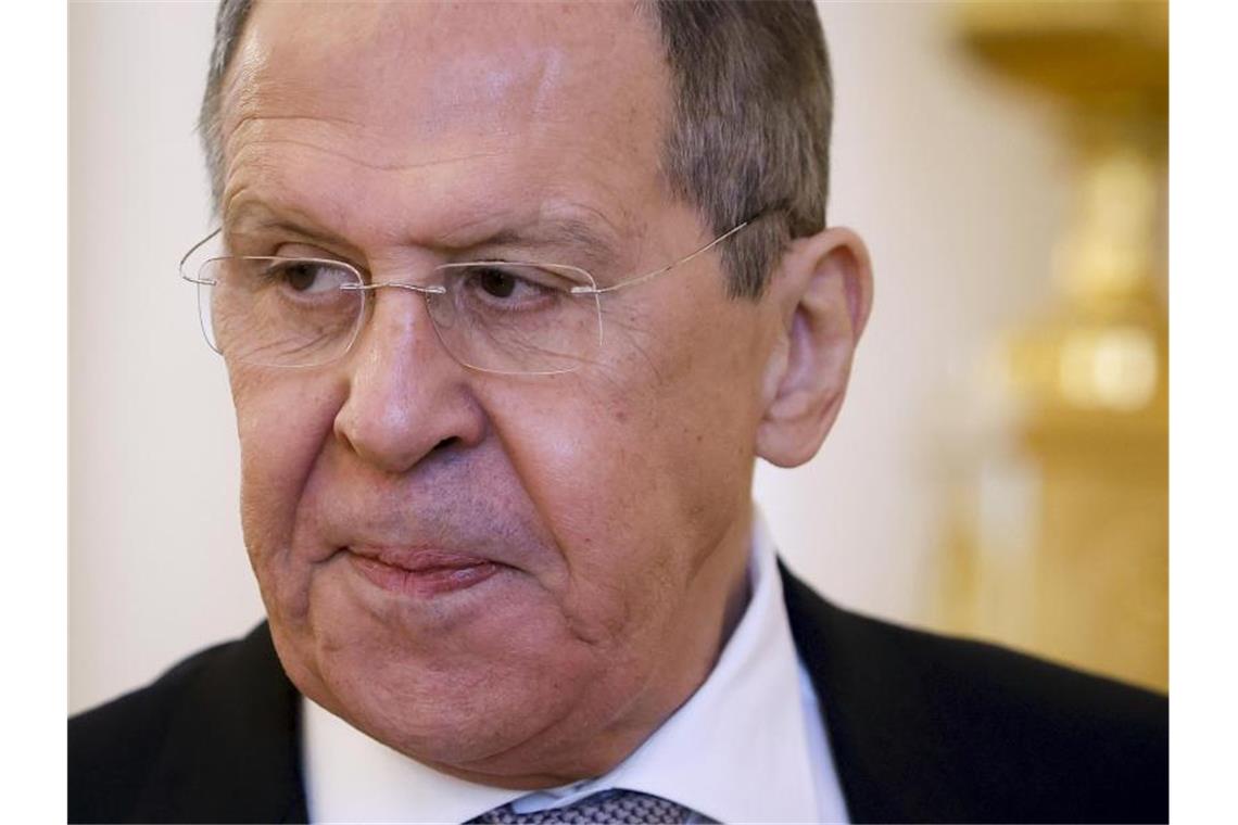 Lawrow sieht Hoffnung auf Kompromiss bei zähen Verhandlungen Russlands Außenminister Sergej Lawrow. Foto: Maxim Shemetov/Pool Reuters/AP/dpa