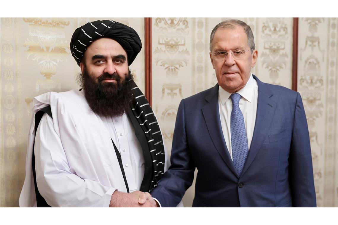 Russland hebt Verbot der Taliban auf Russlands Außenminister Sergej Lawrow hatte schon vor Ende des Verbots der Taliban Kontakt mit seinem afghanischen Kollegen Amir Khan Muttaqi. (Archivbild)