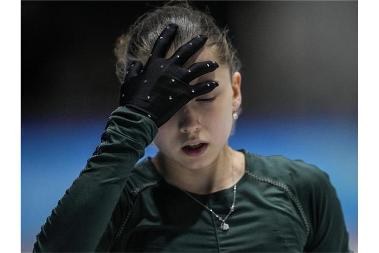 Russlands Eiskunstlaufstar Kamila Walijewa wird bei Olympia im Einzel starten. Foto: Bernat Armangue/AP/dpa