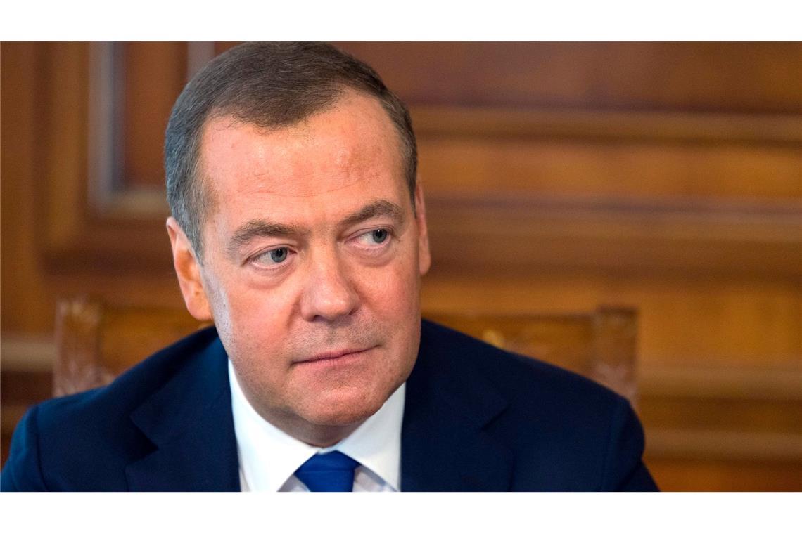 Russlands Ex-Präsident Dmitri Medwedew gilt seit Ausbruch des russischen Angriffskriegs gegen die Ukraine als einer der Hardliner in Moskau. (Archivbild)