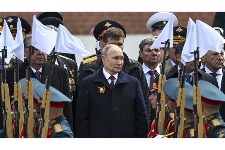 Russlands Präsident Putin hatte zuvor bereits den ehemaligen Verteidigungsminister Schoigu entlassen. (Archivbild)