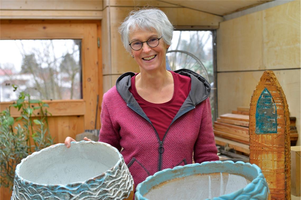 Sabin Brendle hat eine Keramikwerkstatt in Backnang. Sie ist weithin für ihre Arbeiten für unterschiedlichste Einsatzbereiche bekannt. Foto: privat