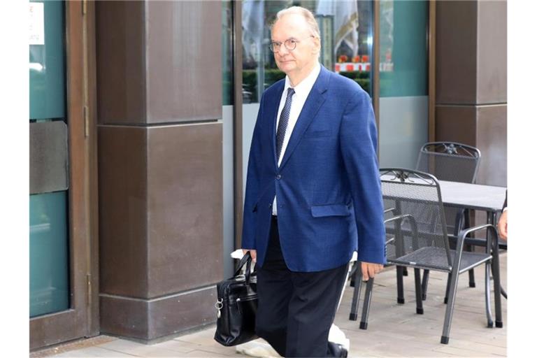 Sachsen-Anhalts amtierender Ministerpräsident Reiner Haseloff. In dem Bundesland soll es eine Ampel-Koalition geben. Foto: Peter Gercke/dpa-Zentralbild/dpa
