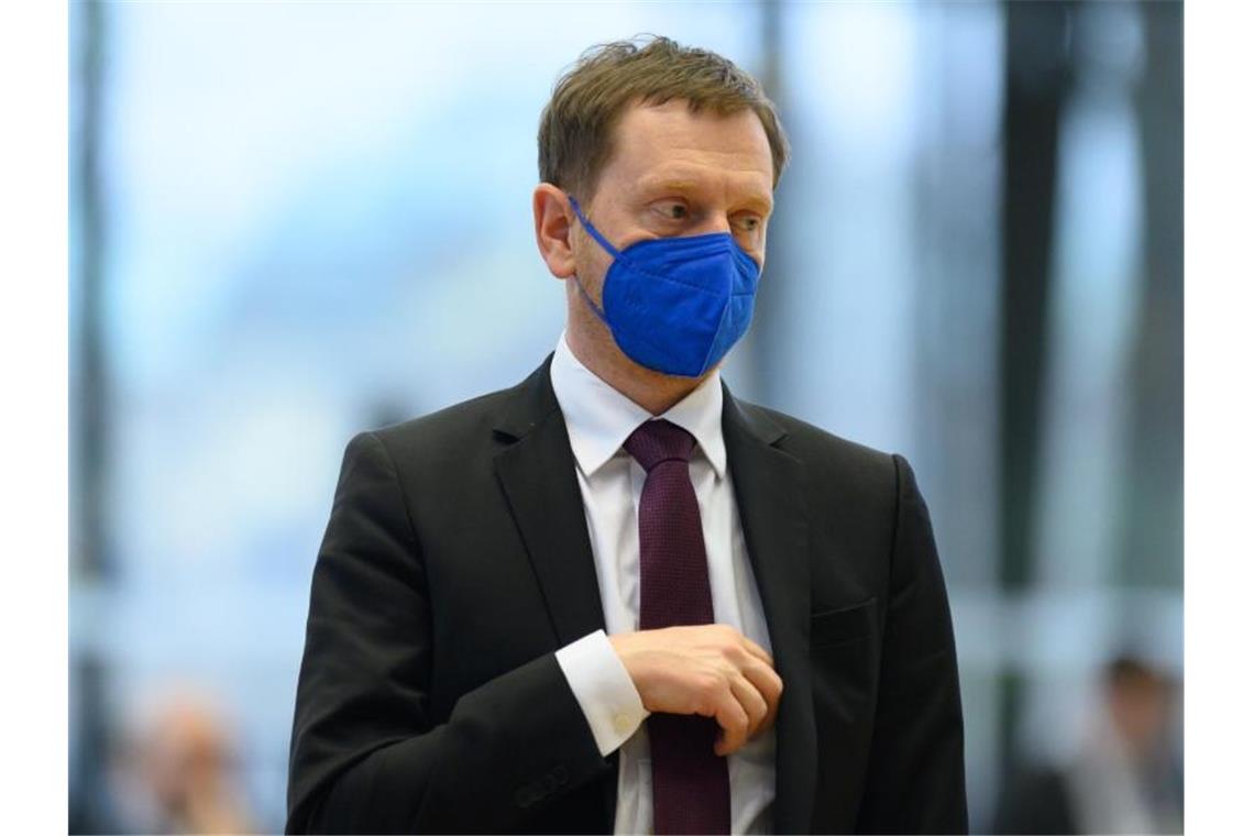 Kretschmer zu Corona-Beschlüssen: „Zutiefst beunruhigend“ Sachsens Ministerpräsident Michael Kretschmer (CDU)gehen die jüngst gefassten Corona-Beschlüsse angesichts der Omikron-Variante nicht weit genug. Foto: Robert Michael/dpa-Zentralbild/dpa