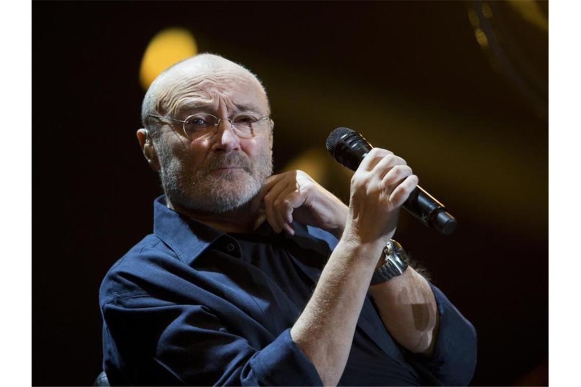 Sänger Phil Collins bei einem Auftritt. Foto: Rebecca Blackwell/Archivbild