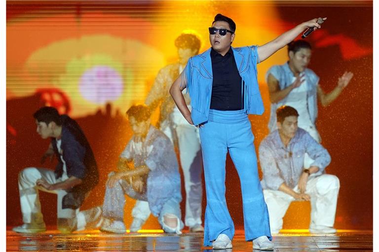 Sänger Psy wird in Korea verdächtig, gegen das Medizinrecht verstoßen zu haben. (Hier bei einem Auftritt 2022)