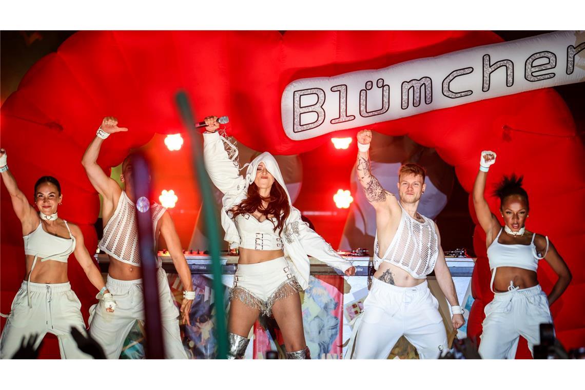 Sängerin Blümchen, bürgerlich Jasmin Wagner, singt beim Parookaville-Festival 2025.