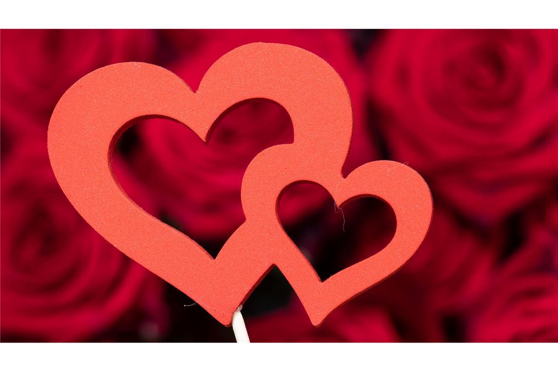 Sag es durch die Blume: das rote Herz als Symbol für die Liebe. (Archivbild)