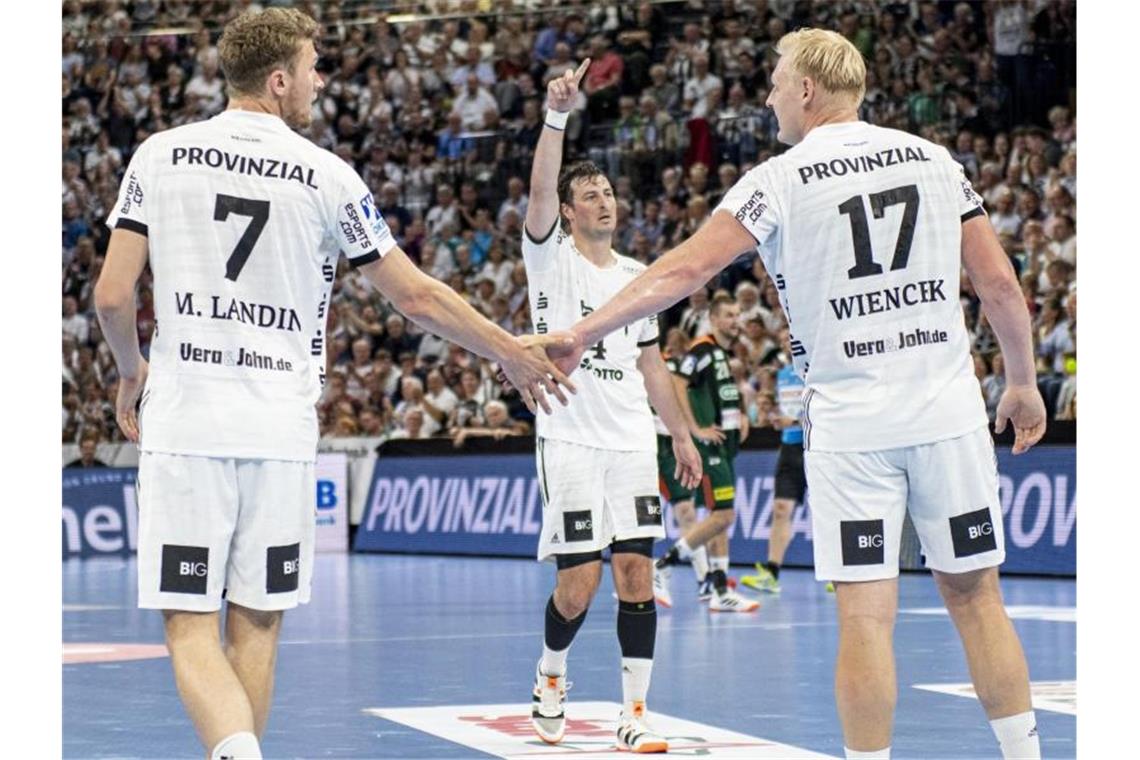 THW Kiel ist Meister - Handball-Bundesliga bricht Saison ab Saison-Abbruch in der Handball-Bundesliga: Der THW Kiel wurde zum deutschen Meister erklärt. Foto: Axel Heimken/dpa