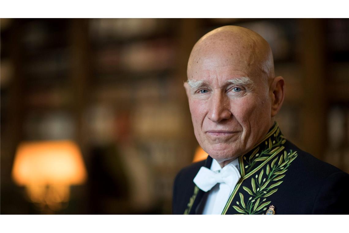 Sozialkritiker und Naturfreund: Starfotograf Salgado ist tot Salgado erhielt zahlreiche Auszeichnungen und war Mitglied der französischen Akademie der Schönen Künste.