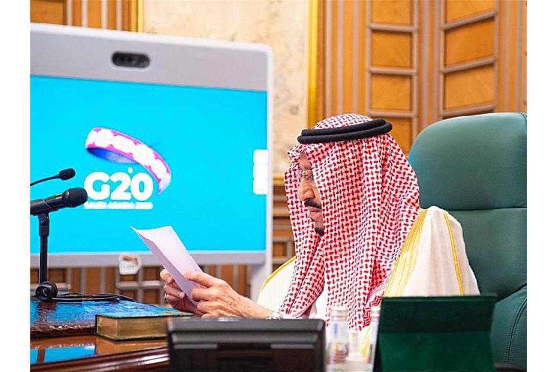 Salman bin Abdelasis al-Saud, König von Saudi-Arabien, hat zu dem Video-Sondergipfel der Staats- und Regierungschefs der führenden Industrie- und Schwellenländer (G20) eingeladen. Das Königreich Saudi-Arabien hat derzeit den Vorsitz in der G20-Gruppe. Foto: -/Saudi Press Agency/dpa