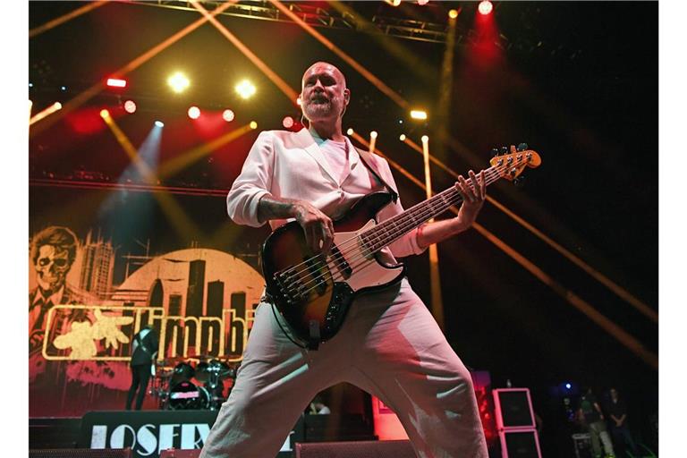Sam Rivers, Gründungsmitglied & Bassist von Limp Bizkit, ist am 18. Oktober 2025 überraschend gestorben. Die Band veröffentlicht einen bewegenden Abschied. Fans blicken auf seine gesundheitliche Vorgeschichte.