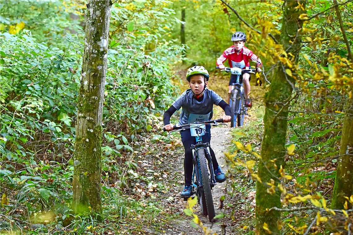 Samu Schorndorfer (Nr. 19). Kinder Crossduathlon Backnang 2025 rund um das Waldh...
