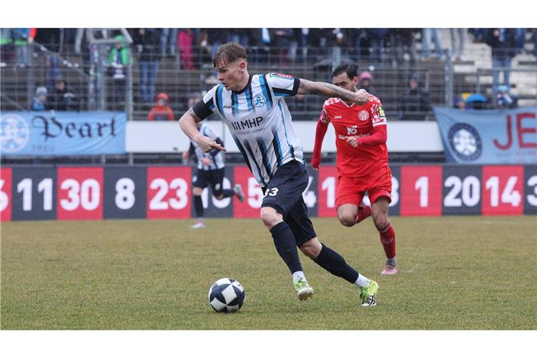 Samuel Unsöld verletzte sich im Pokalspiel in Holzhausen.          


Archivfoto: Pressefoto Baumann