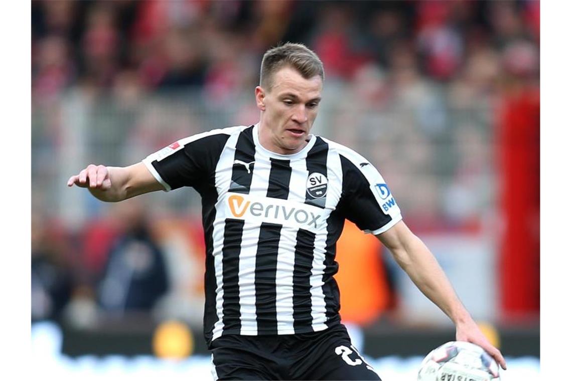 SV Sandhausen verlängert mit Verteidiger Schirow bis 2023 Sandhausens Alexander Schirow. Foto: Andreas Gora/dpa/Archivbild