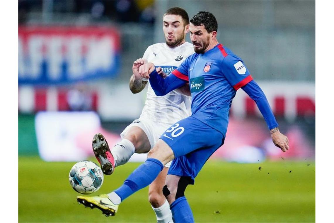 Zweitligist Heidenheim bleibt oben dran: Sieg in Sandhausen