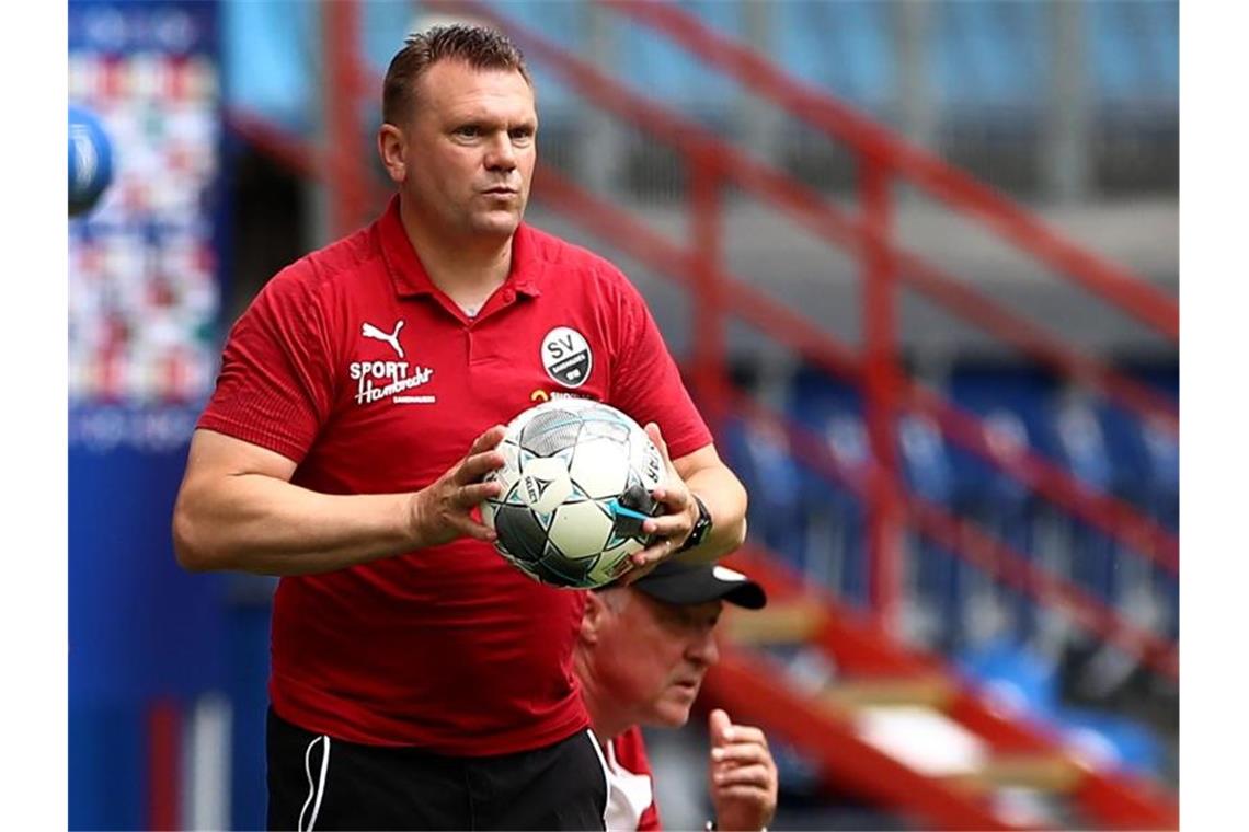 Sandhausens Trainer Uwe Koschinat. Foto: Christian Charisius/dpa/Archivbild