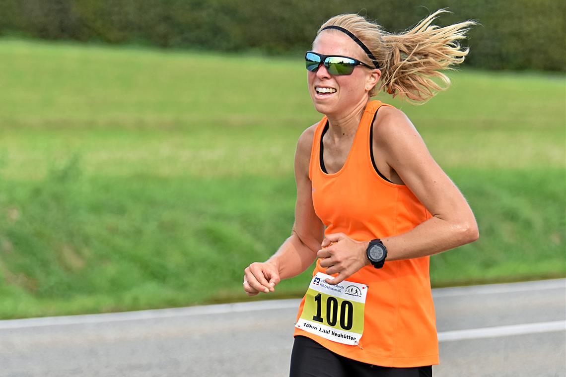 Vorjahressieger setzen sich beim Laufcup erneut durch Sandra Burkhardt gewinnt unangefochten. Foto: Tobias Sellmaier