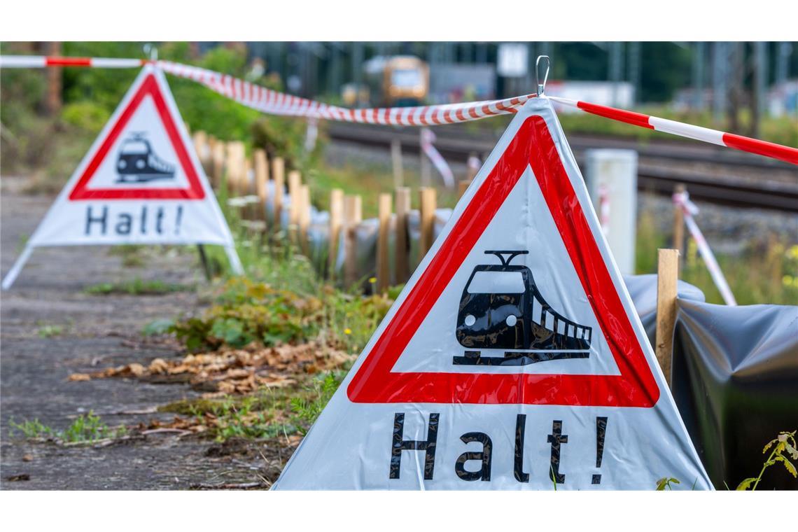 Bilder des Tages Sanierung der Bahnstrecke Berlin - Hamburg