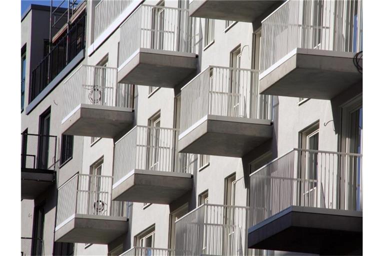 Sanierungen am und im Gebäude sorgen oft für Streit unter Wohnungseigentümern. Foto: Lothar Ferstl