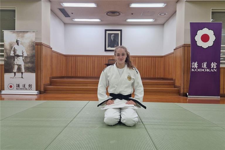 Sara-Joy Bauer im Dojo der Ryukoku-Universität von Kyoto, an der sie drei Monate trainiert und gelebt hat. Fotos: privat