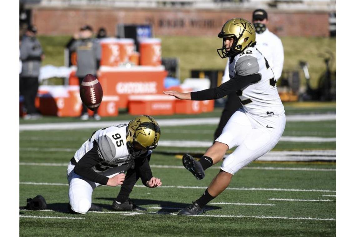 Erste Frau spielt Top-College-Football in den USA