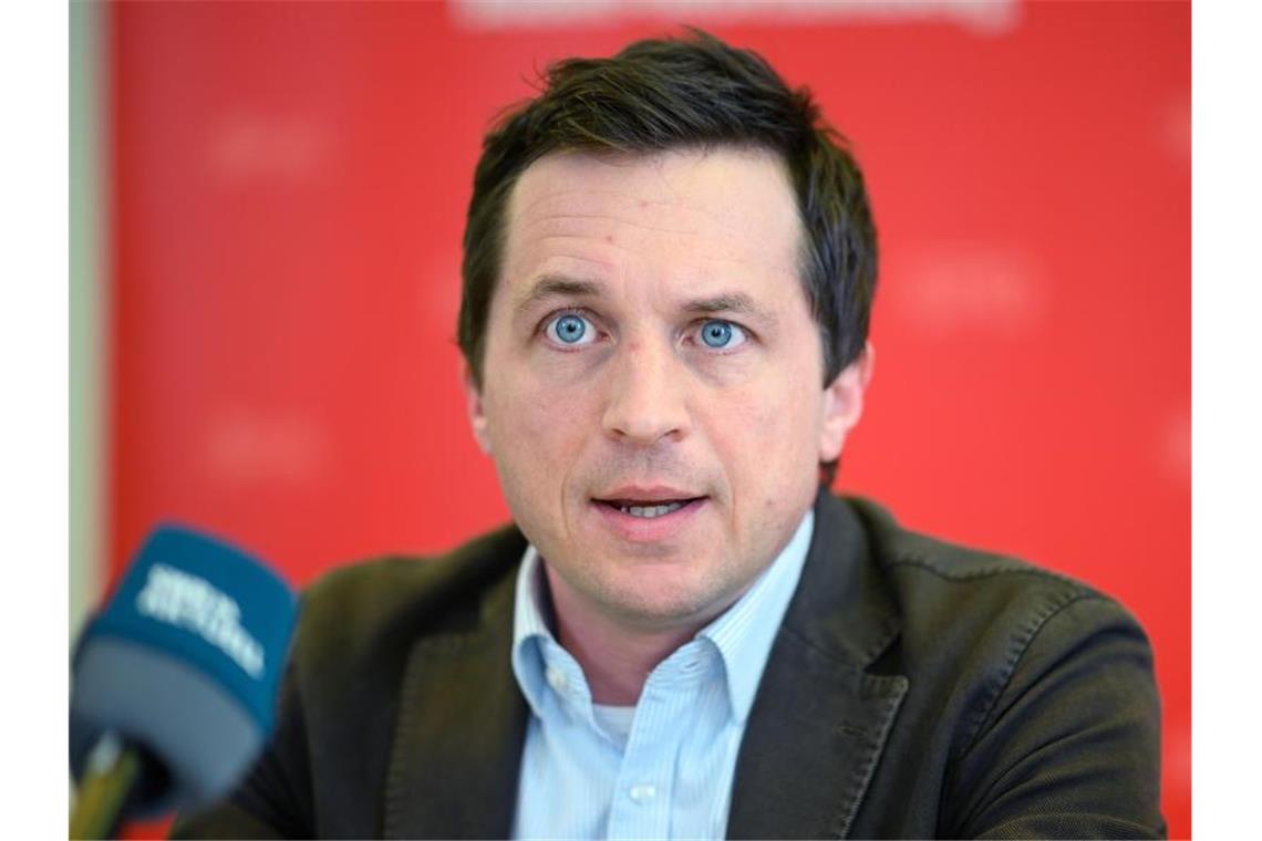 SPD fordert Ende der laufenden Fußball-Bundesligasaison
