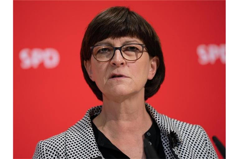 Saskia Esken am Montag während einer Pressekonferenz in der SPD-Zentrale in Berlin. Foto: Michael Kappeler/dpa