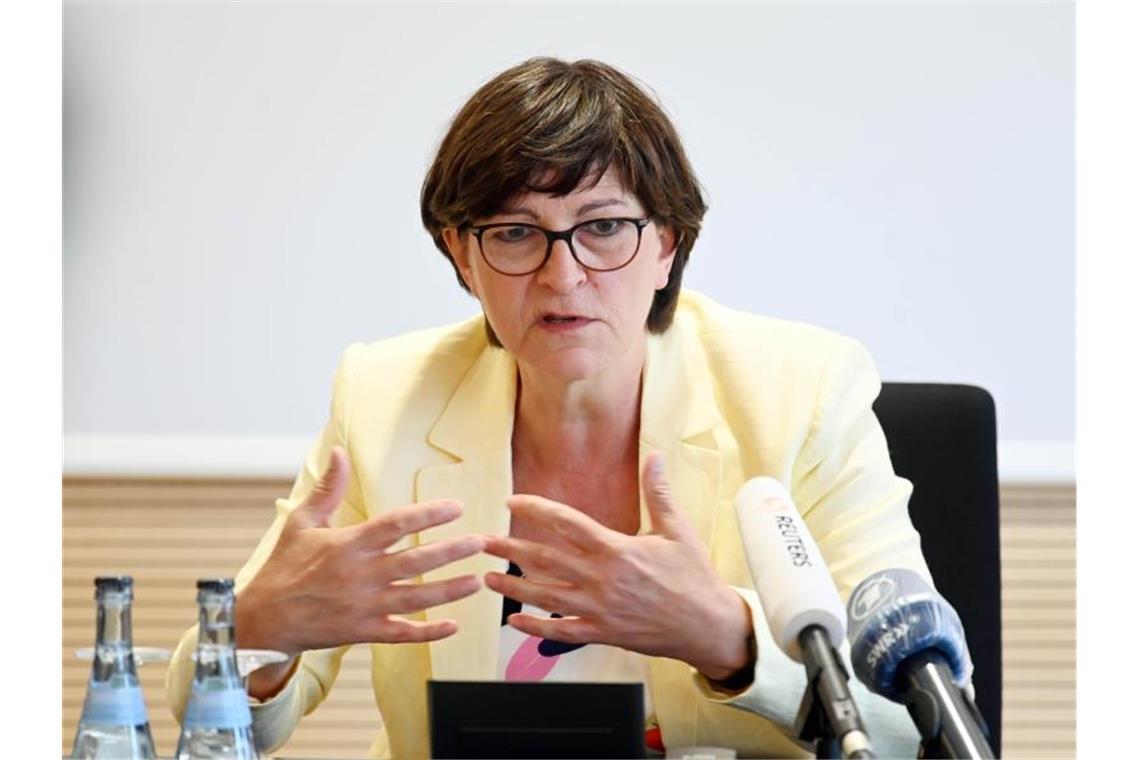 SPD-Vorsitzende Esken gegen Ende der Maskenpflicht