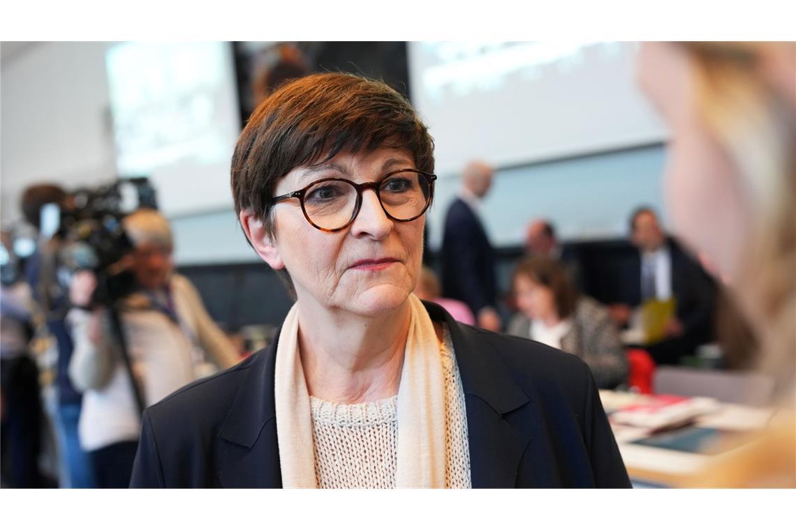 SPD-Frauen unterstützen Parteichefin Esken