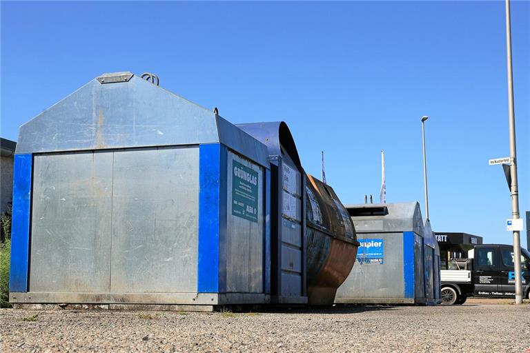 Sauber und zugänglich: So sollten die Containerstandorte im Idealfall immer sein – nicht nur der in der Industriestraße. Fotos: Alexander Becher