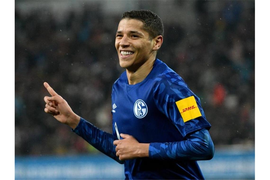Schalke jubelt nach Harits spätem Siegtor in Augsburg