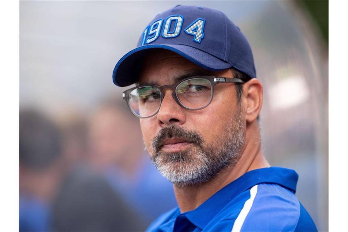 Schalkes neuer Trainer David Wagner kann sich auch Investoren in der Bundesliga vorstellen. Foto: Marius Becker