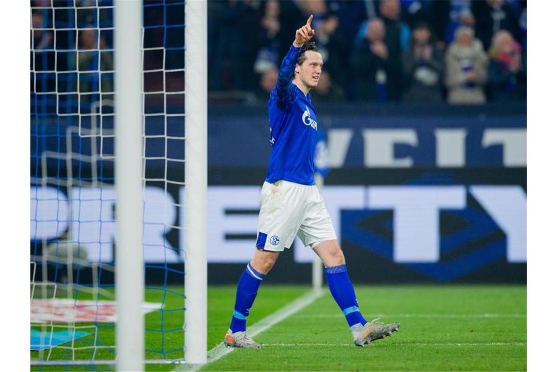 Schalkes Neuzugang Michael Gregoritsch erzielte den Treffer zum 2:0. Foto: Rolf Vennenbernd/dpa