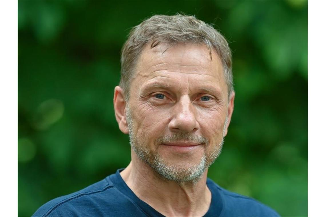 Schauspieler Richy Müller geht zum Stressabbau auf das Rad Schauspieler Richy Müller. Foto: Patrick Pleul/dpa-Zentralbild/dpa/Archivbild