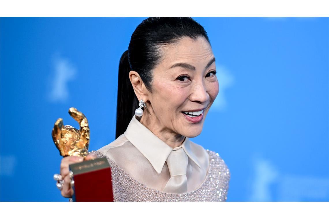 Schauspielerin Michelle Yeoh ist beim Photocall zur Verleihung des Golden Ehrenbären. Die 76. Internationalen Filmfestspiele Berlin finden vom 12. bis 22. Februar 2026 statt.