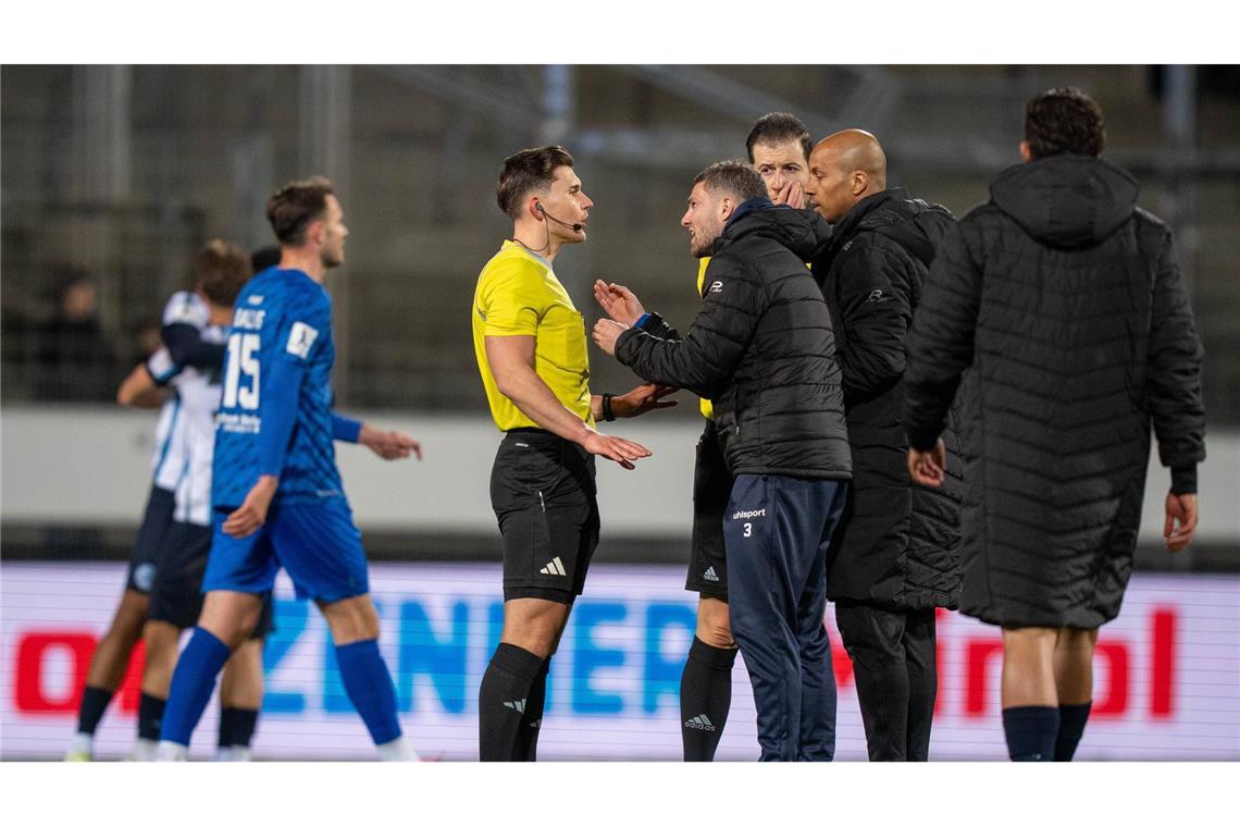 Schiedsrichter Felix Prigan bei den Freibergern in der Kritik.