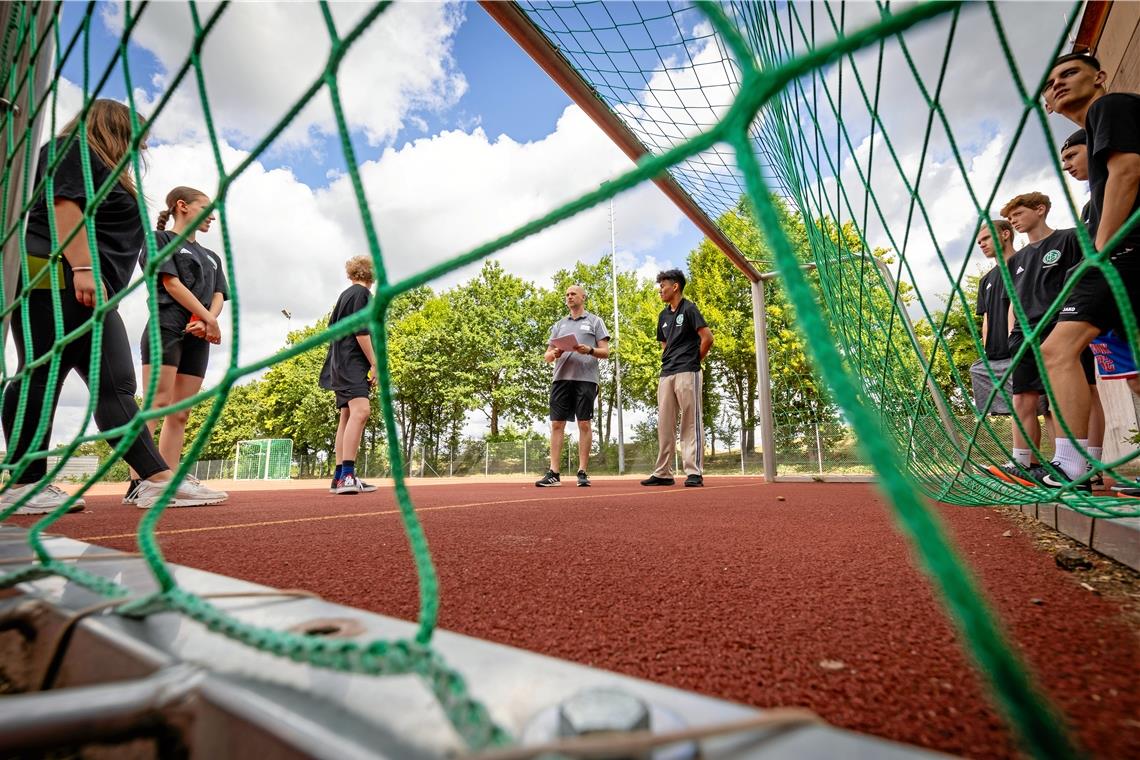 In einer Woche zum Junior-Referee im Fußball