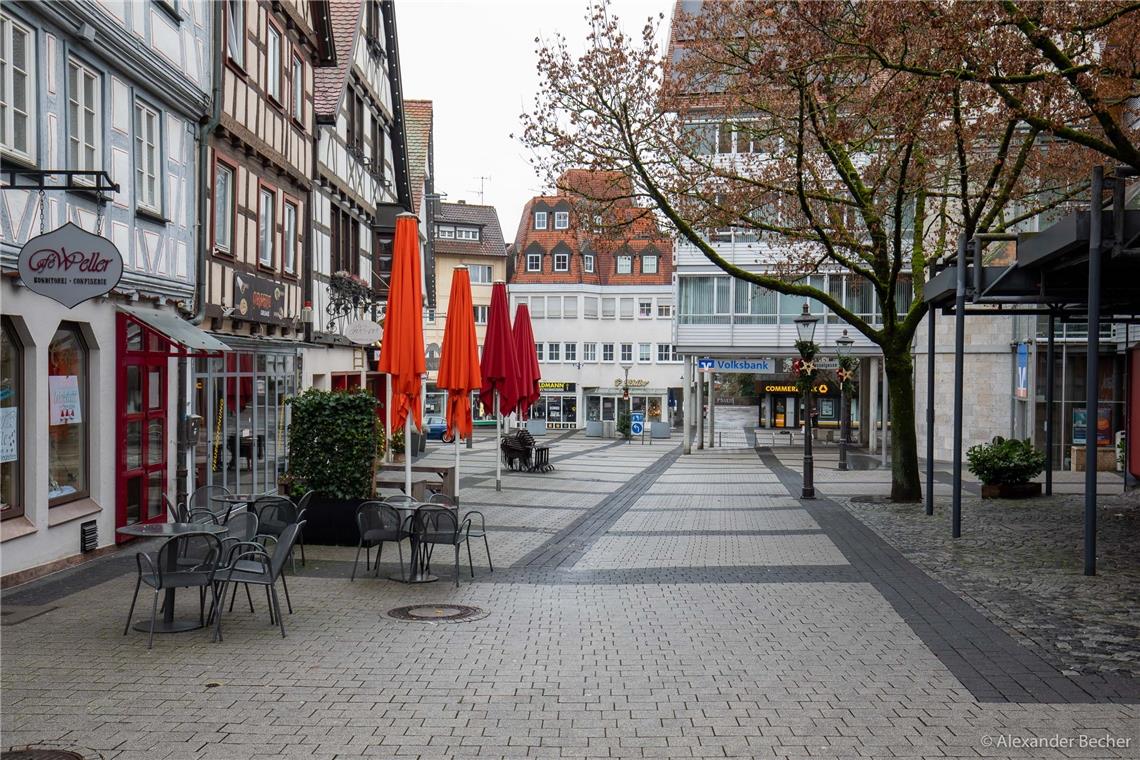 Schillerstrasse // leere Straßen, Ausgangssperren, Backnang Innenstadt