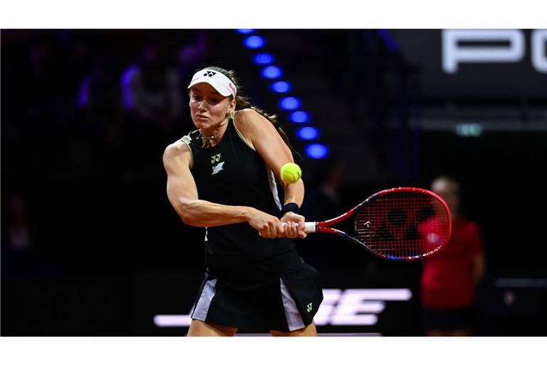 Schlägt in Stuttgart auf: Jelena Rybakina, Nummer zwei der Welt und Siegerin von 2024.