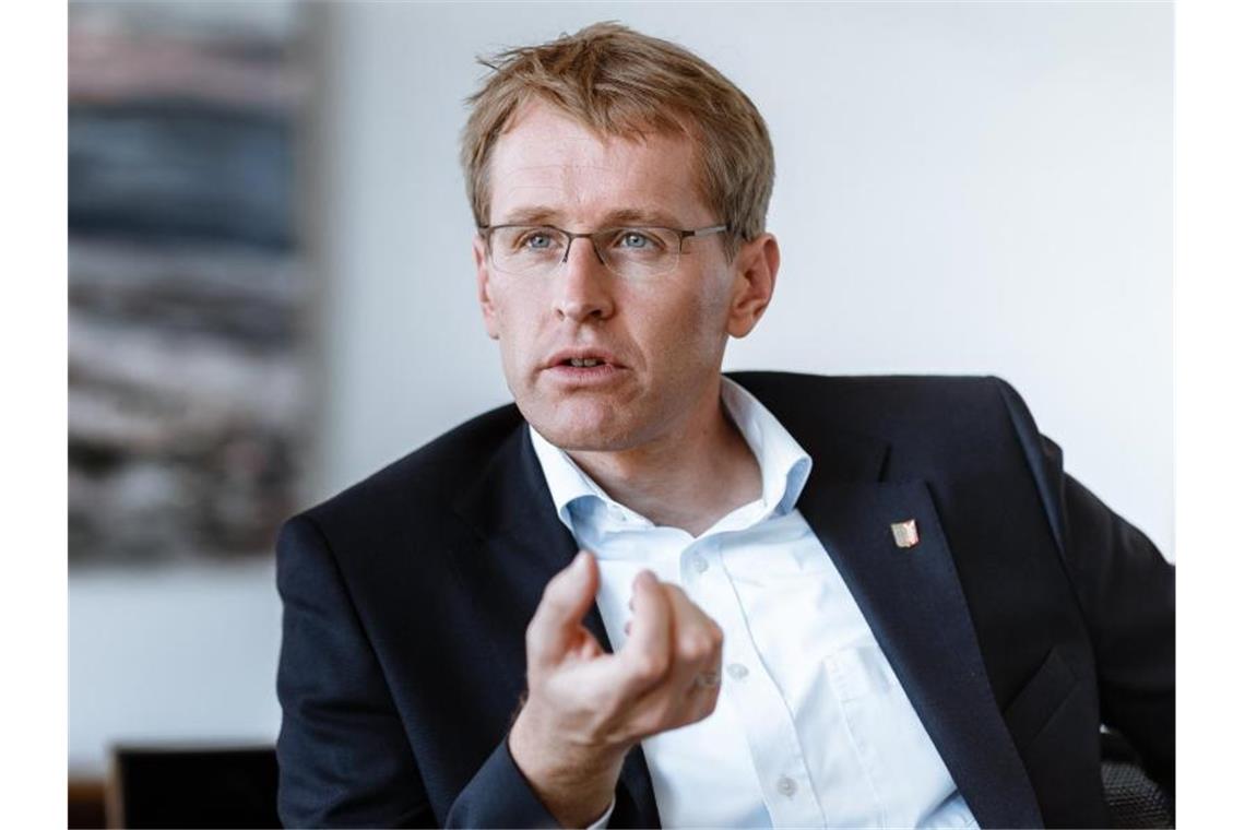 Vorstoß für Schutz nationaler Minderheiten im Grundgesetz Schleswig-Holsteins Ministerpräsident Daniel Günther will mit Sachsens Regierungschef Michael Kretschmer einen Entschließungsantrag zum Schutz nationaler Minderheiten und Volksgruppen im Grundgesetz dem Bundesrat vorlegen. Foto: Markus Scholz