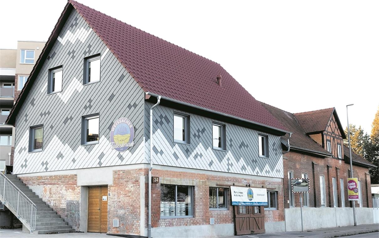 Schmuckkästchen an der Welzheimer Straße: Die hellen Kacheln symbolisieren Bierschaum.