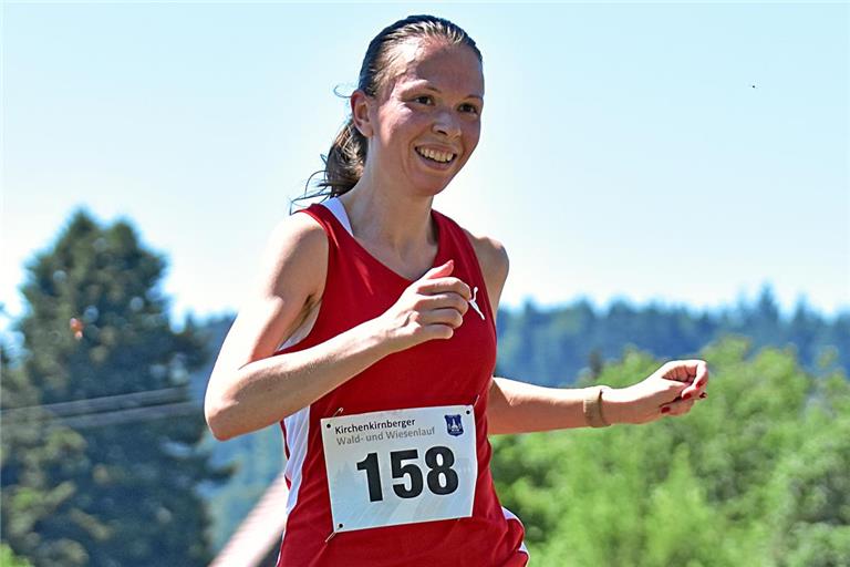 Schnellste Frau im Hauptlauf: Katerina Bar aus Schwäbisch Hall. Fotos: Tobias Sellmaier