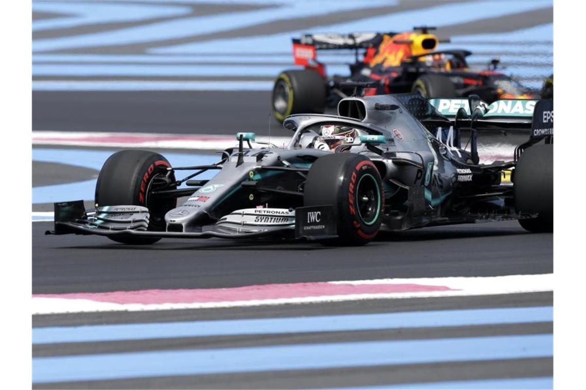 Schnellster im ersten Training von Le Castellet: Weltmeister Lewis Hamilton. Foto: Claude Paris/AP
