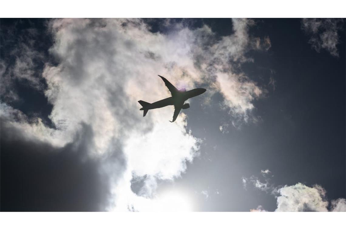 Schock über den Wolken (Symbolbild).